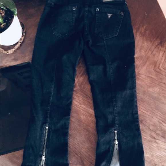 Guess black denim crop jeans - Picture 3 of 4